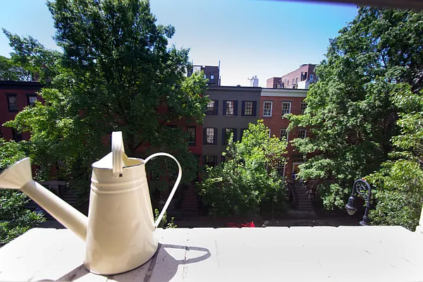 Rented by Earplay | media 13