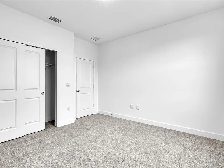 15179 Blue Peacock Ln — Photo 27