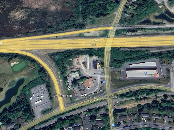 107 Bennett Rd #3, Camillus, NY 13031