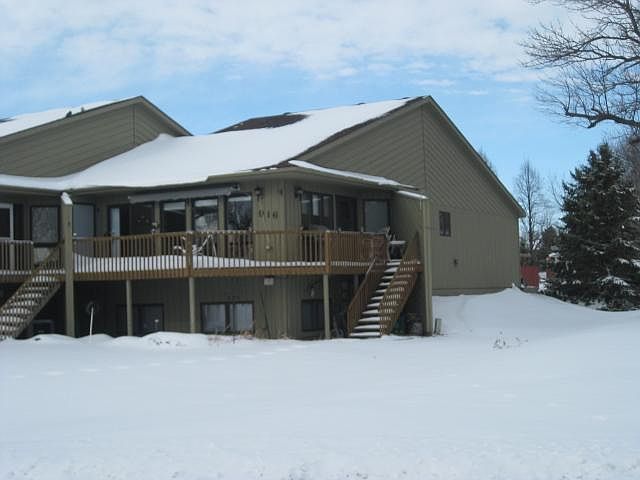 1st image of 916 W Lake Ave #4