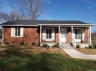 4525 Hidden Valley Rd, Charlotte, NC 28213