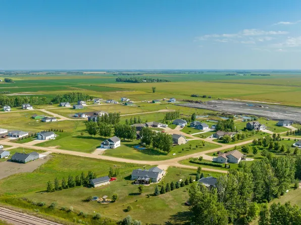 705 N Blaine St, Colfax, ND 58018