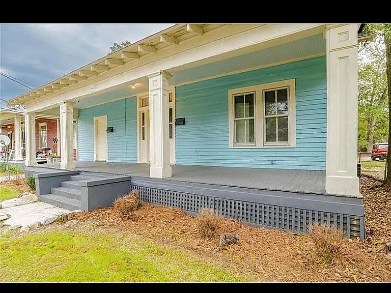 1st image of 10 Kenneth St #A
