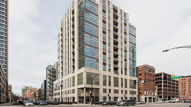1st image of 150 W Superior St APT 1104