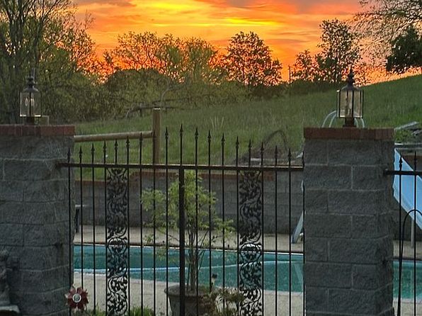 117 Deerfield Dr