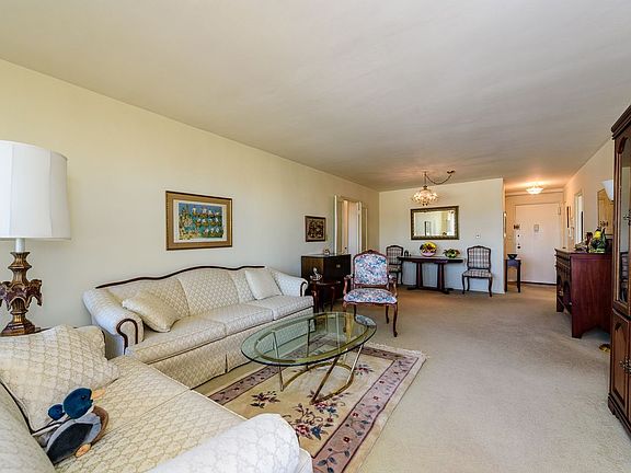 4th image of 11101 Queens Blvd #11K