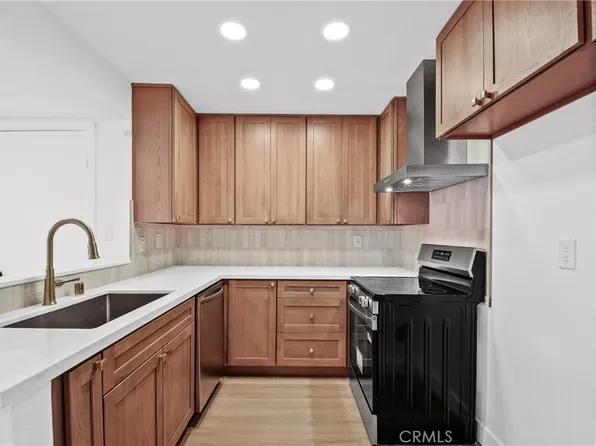 25761 Le Parc Unit 9, Lake Forest, CA 92630