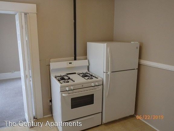 3rd image of 715 4th Ave N APT 25