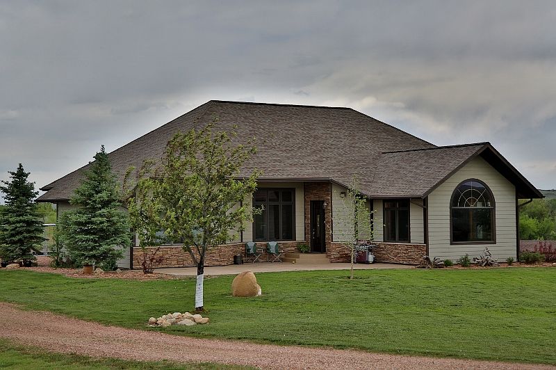 1st image of 61 Landon Ln