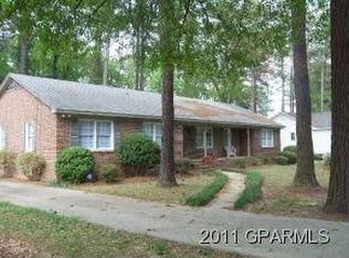 103 Pinewood Rd, Greenville, NC 27858
