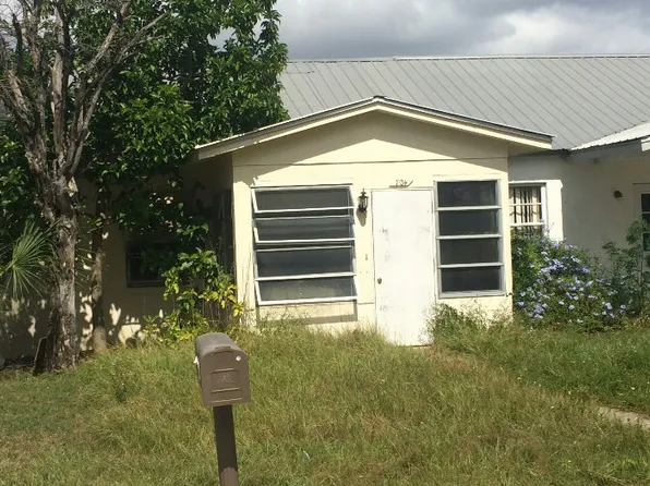 704 Bill Head St, Avon Park, FL 33825