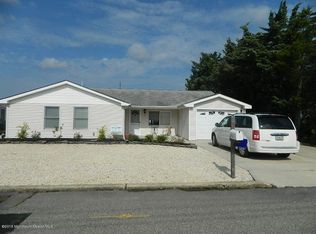 4 One Eye Way, Waretown, NJ 08758