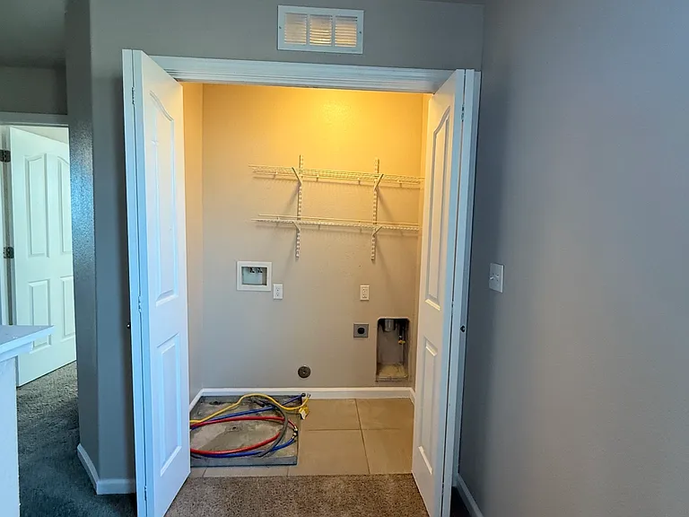 4358 Strathmore Pl — Photo 11