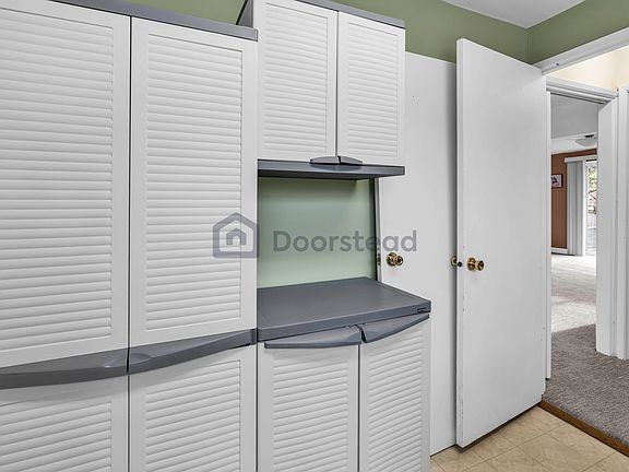 5th image of 14106 NE 73rd St