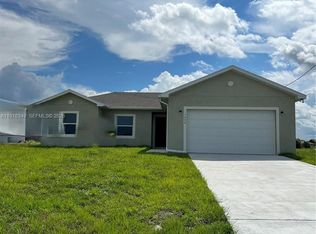 1088 Saturn Ct, Labelle, FL 33935