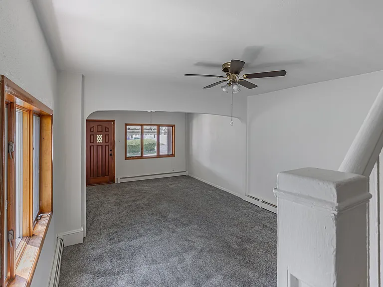 80 E Newport St — Photo 12