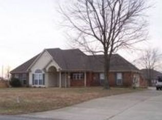 363 Glendale Rd, Leoma, TN 38468