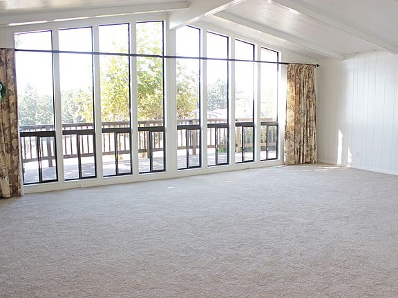 3rd image of 3535 Linda Vista Dr Space 299