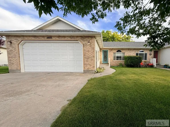2948 E Courtyard Cir, Ammon, ID 83406