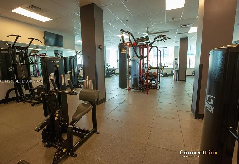 2501 S Ocean Dr — Photo 10