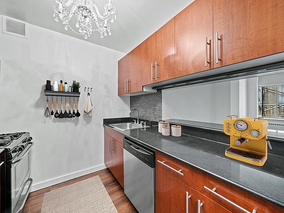 2nd image of 100 John St APT 2709