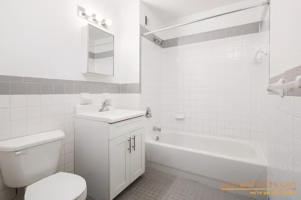 Rented by aptsandlofts.com | media 19