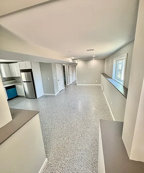 73 King St #2 — Photo 10