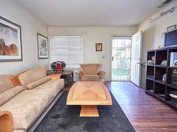 2nd image of 184 S Alameda Ave