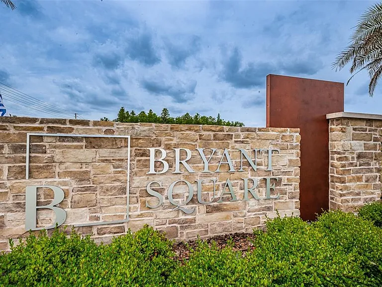 8327 Crescent Oaks Dr — Photo 45