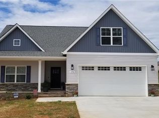 193 Staffordshire Dr #116, Statesville, NC 28625