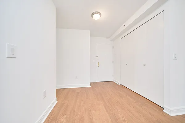 Rented by Living New York | media 22