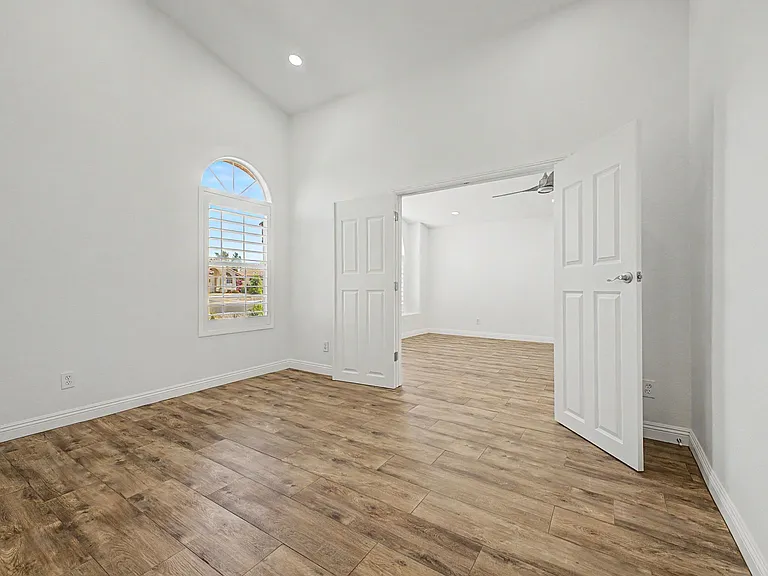 6919 E Lakeview Ave — Photo 19