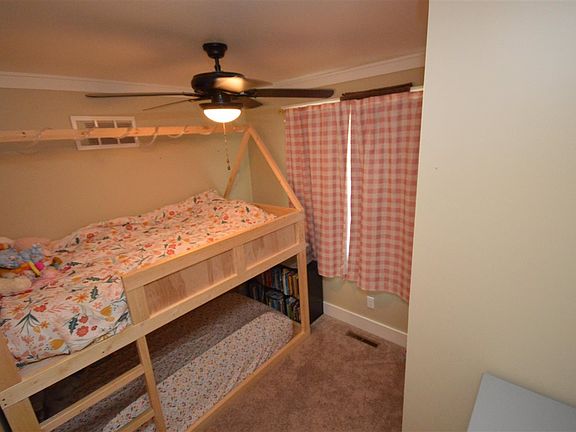 3rd image of 5571 Brook Dr