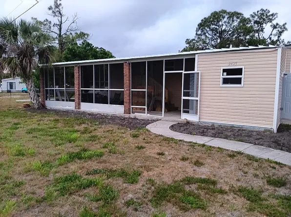 2425 Case Ln, North Fort Myers, FL 33917
