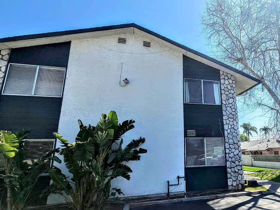 2401 Sepulveda Ave #1