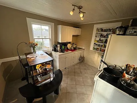 2528 Park St #1 — Photo 4
