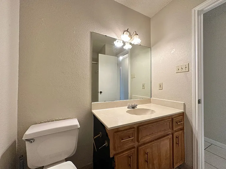 109 S Brook Dr — Photo 39