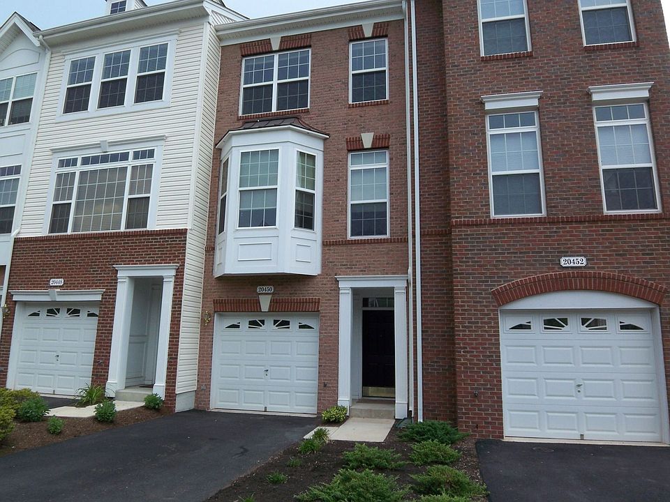 Belmont CC garage town house