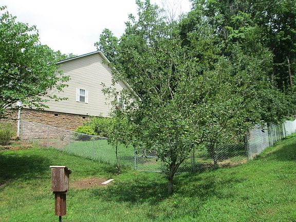 5th image of 125 Coulter Shoals Cir