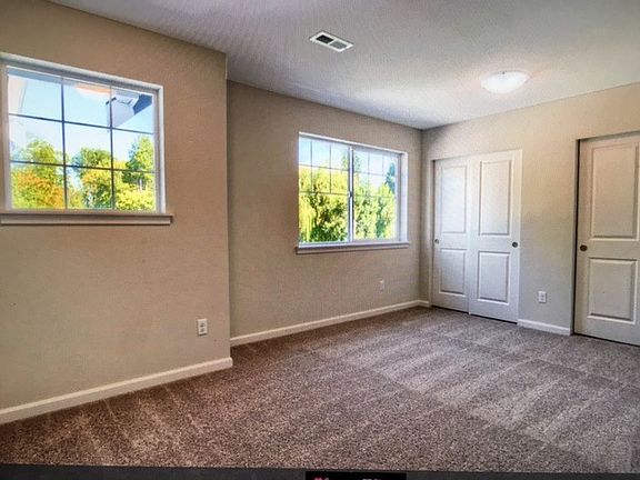 4th image of 9516 13th Avenue Ct E #House