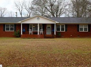 512 Pine Ridge Rd, Duncan, SC 29334