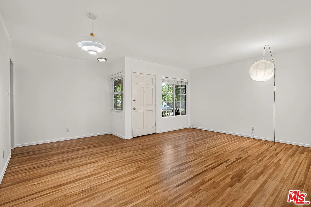 2 bed, 1.0 bath, 748 sqft, $2,695 — Photo 1