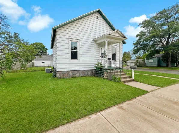1321 Garfield Ave, Marinette, WI 54143