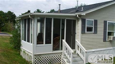 2nd image of 11 Headlands Dr