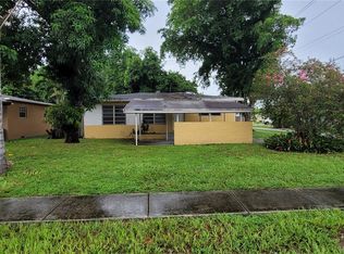 6501 Plunkett St, Hollywood, FL 33023