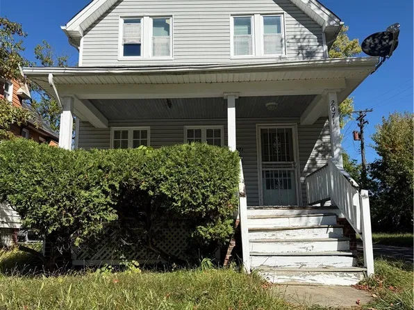 2071 Deanwood St, East Cleveland, OH 44112