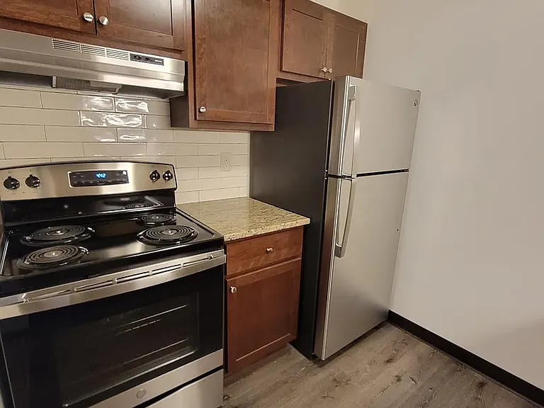 N81W15085 Appleton Ave #2H — Photo 4