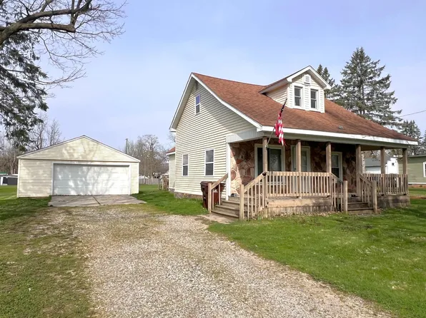 109 S Main St, Morrice, MI 48857