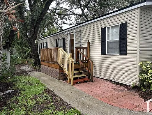 4 bed, 1152 sqft, $2,300 — Photo 2