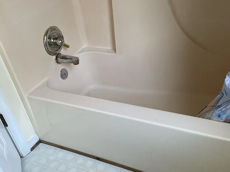 10426 Gibsons Landing Dr — Photo 9